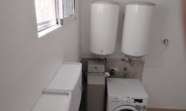 Resale - Townhouse -
Benijofar