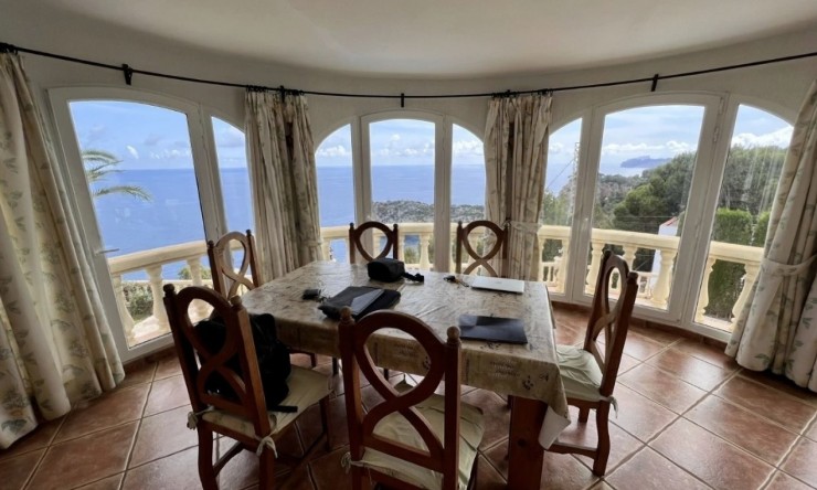 Revente - Villa -
Jávea - Ambolo