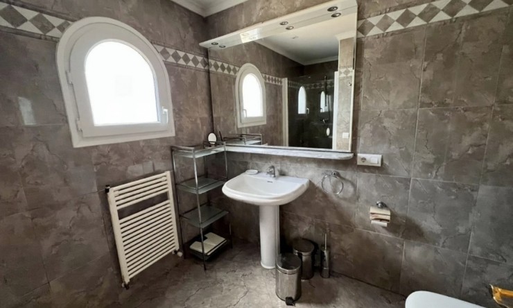 Revente - Villa -
Jávea - Ambolo