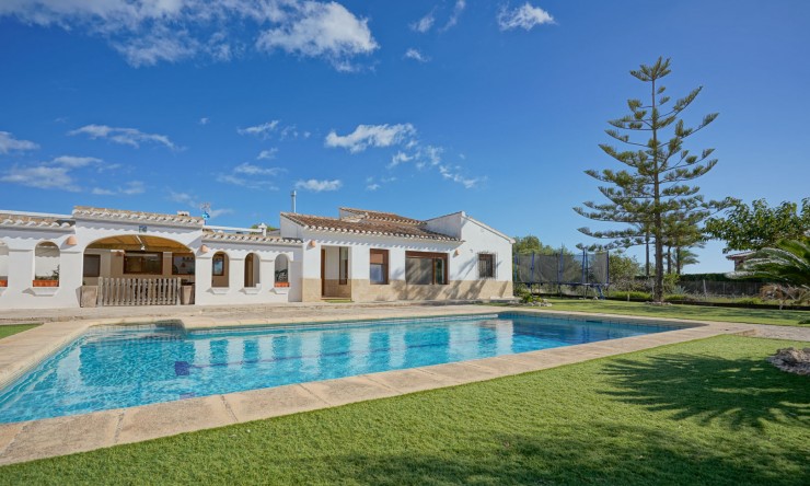 Reventa - Villa -
Jávea - Las Laderas