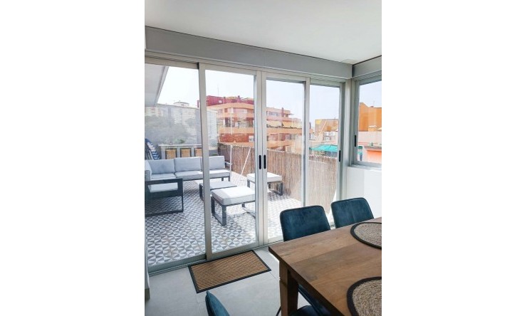 Revente - Appartement -
Benidorm