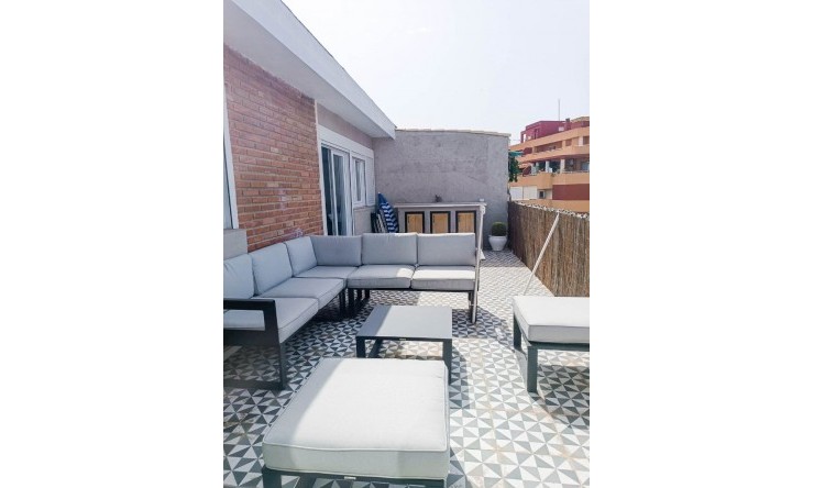 Revente - Appartement -
Benidorm