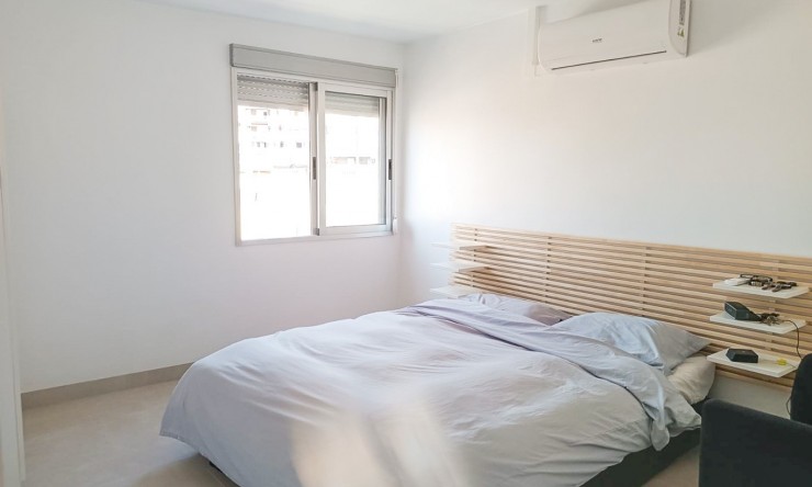 Revente - Appartement -
Benidorm