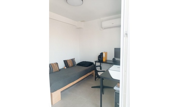 Revente - Appartement -
Benidorm