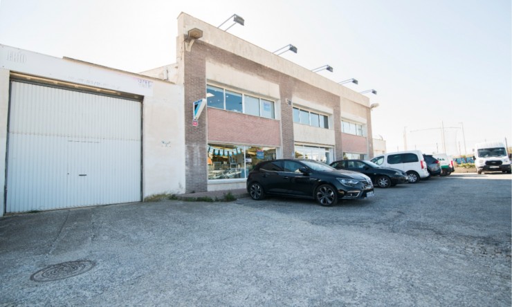 Resale - Commercial -
Alfas del Pí