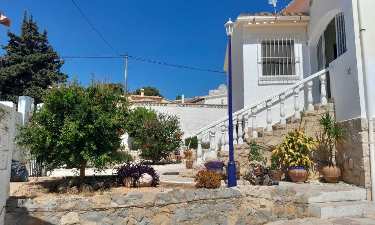 Wiederverkauf - Villa -
Calpe