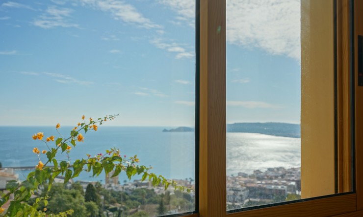 Reventa - Villa -
Jávea - La Corona