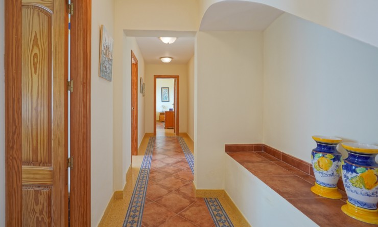 Reventa - Villa -
Jávea - La Corona