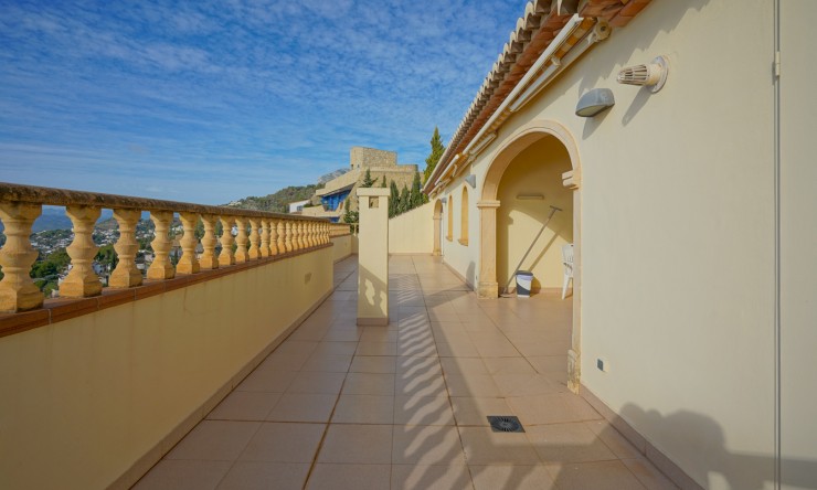 Reventa - Villa -
Jávea - La Corona