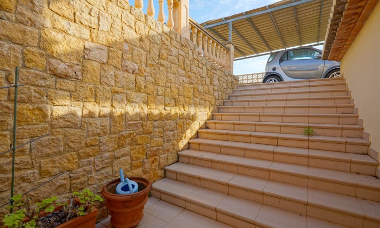 Reventa - Villa -
Jávea - La Corona