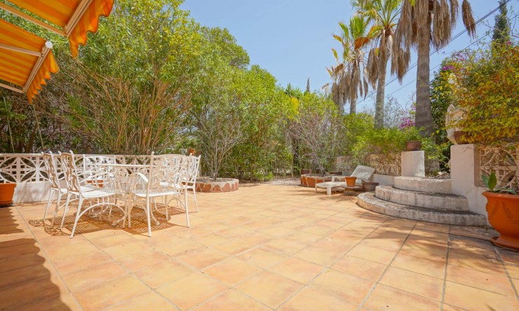 Revente - Villa -
Jávea - Tarraula