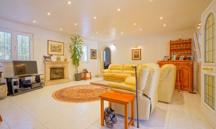 Revente - Villa -
Jávea - Tarraula