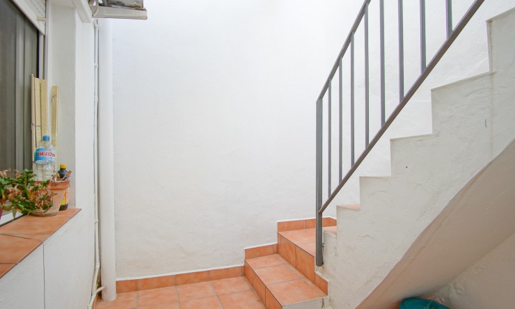 Reventa - Adosado -
Denia