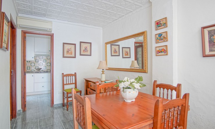 Reventa - Adosado -
Denia