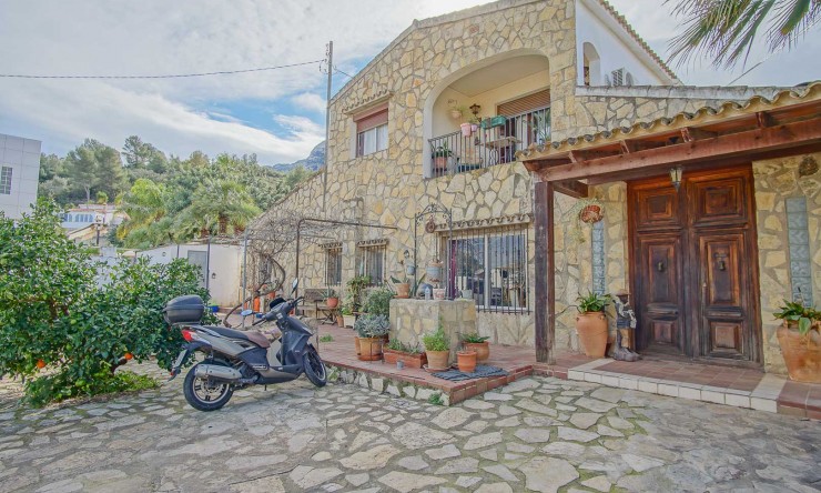 Reventa - Villa -
Denia - La Pedrera