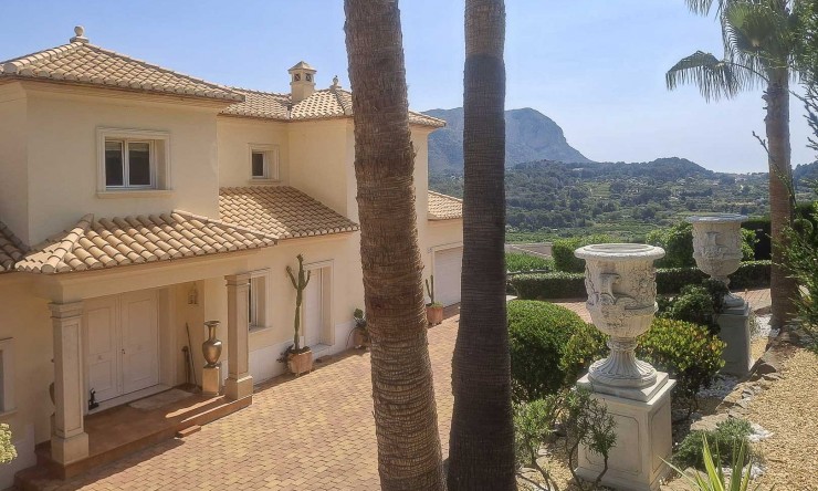 Reventa - Villa -
Pedreguer - La Sella
