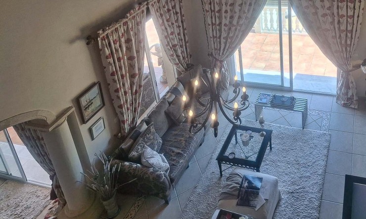 Reventa - Villa -
Pedreguer - La Sella