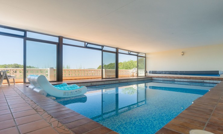 Wiederverkauf - Villa -
Altea - Alhama Springs
