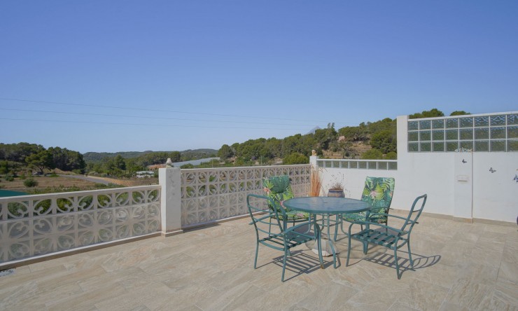Wiederverkauf - Villa -
Altea - Alhama Springs