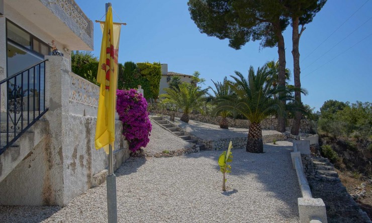 Wiederverkauf - Villa -
Altea - Alhama Springs