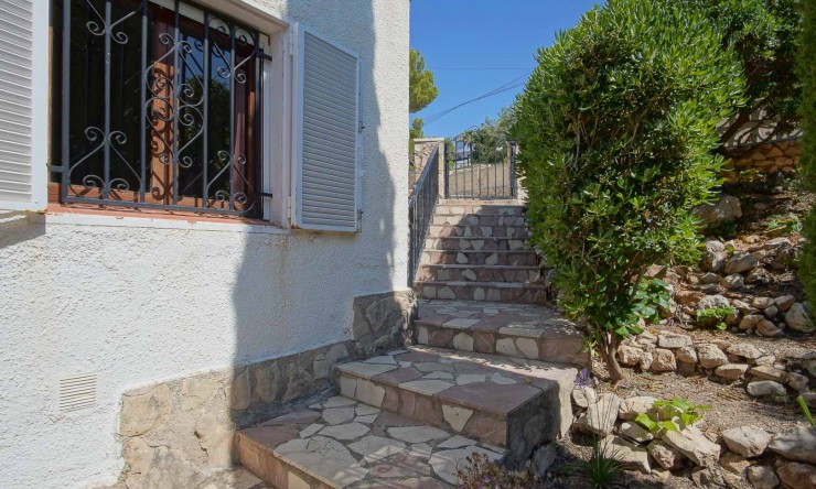 Wiederverkauf - Villa -
Altea - Alhama Springs