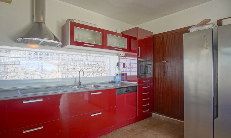 Wiederverkauf - Villa -
Altea - Alhama Springs