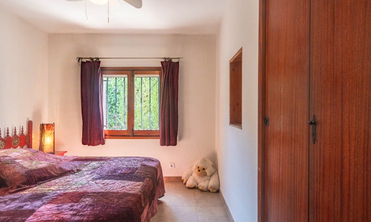 Wiederverkauf - Villa -
Altea - Alhama Springs