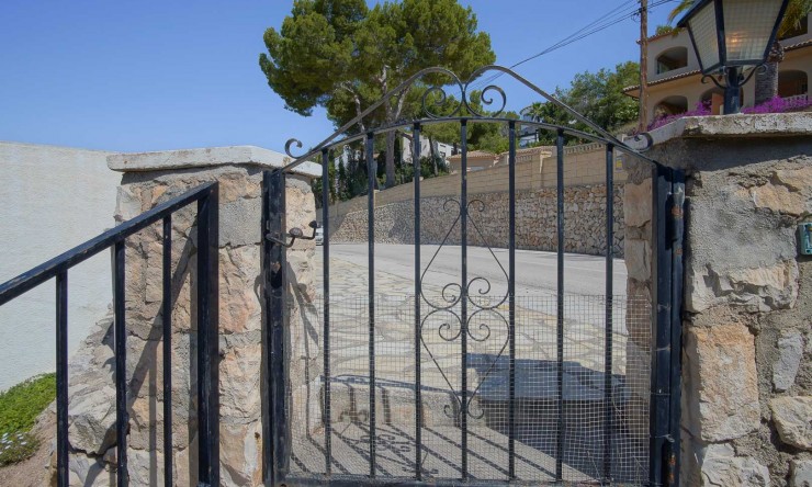 Wiederverkauf - Villa -
Altea - Alhama Springs