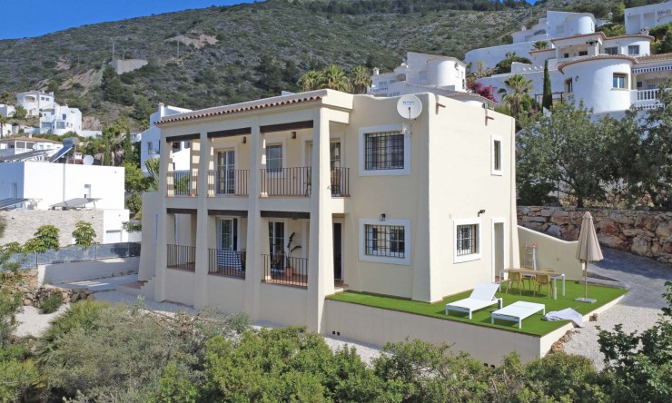 Revente - Villa -
Jalón