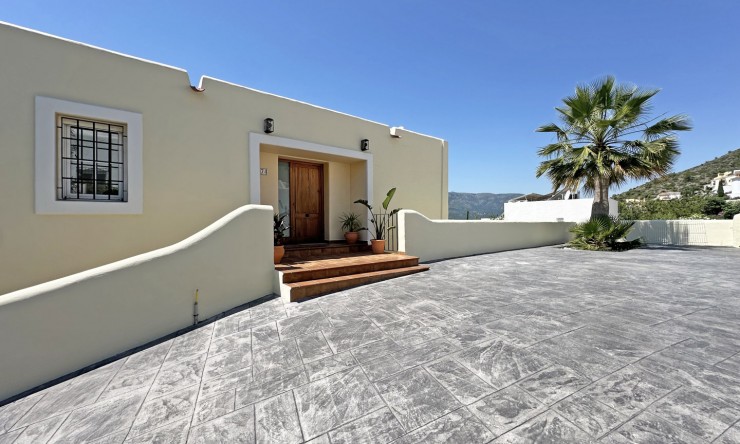 Revente - Villa -
Jalón