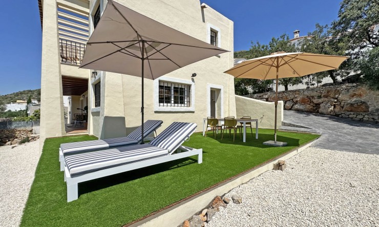 Revente - Villa -
Jalón