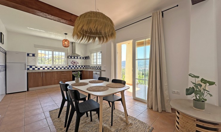 Revente - Villa -
Jalón