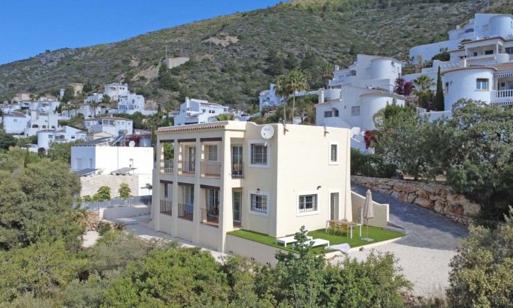 Revente - Villa -
Jalón