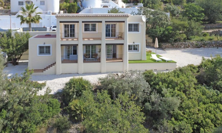 Revente - Villa -
Jalón