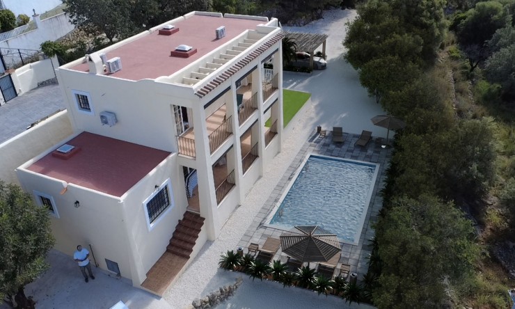Revente - Villa -
Jalón