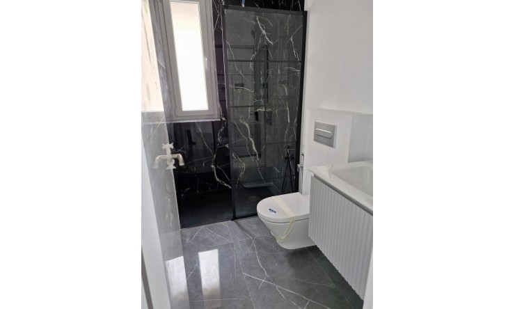 Revente - Appartement -
Benalmadena