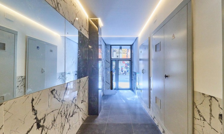 Herverkoop - Appartement -
Fuengirola