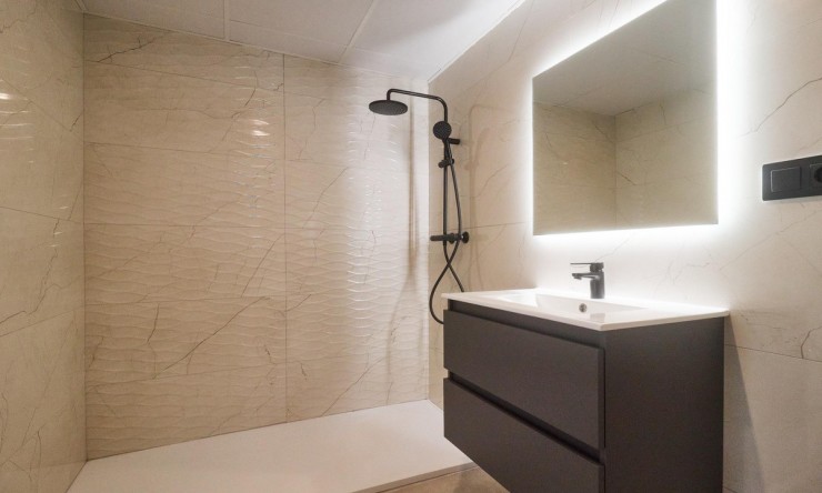 Herverkoop - Appartement -
Fuengirola