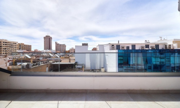 Herverkoop - Appartement -
Fuengirola