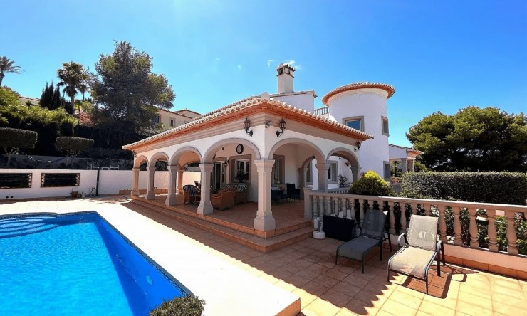 Revente - Villa -
Jávea - Granadella