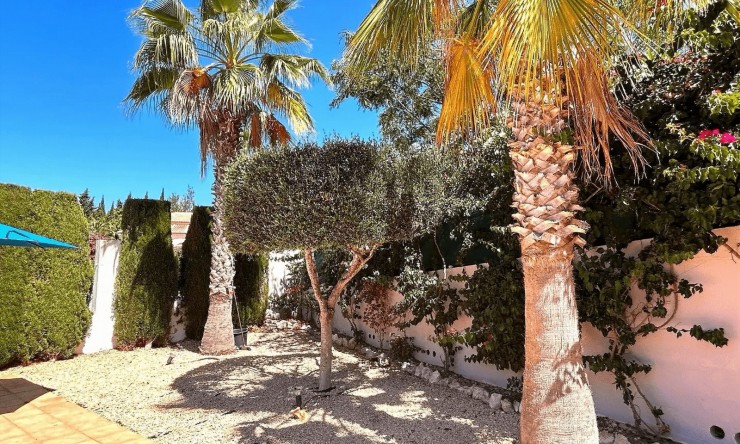 Revente - Villa -
Jávea - Granadella