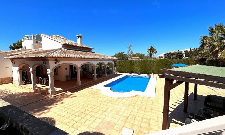 Revente - Villa -
Jávea - Granadella