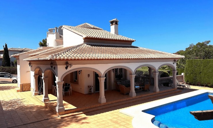 Revente - Villa -
Jávea - Granadella