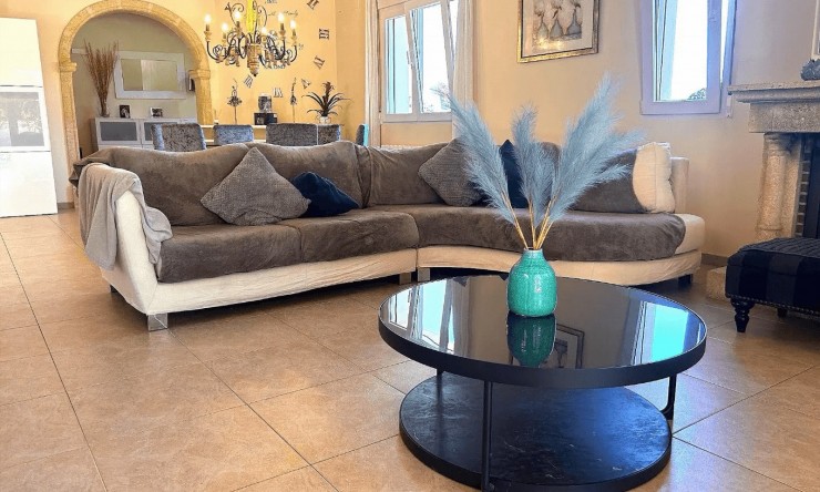 Revente - Villa -
Jávea - Granadella