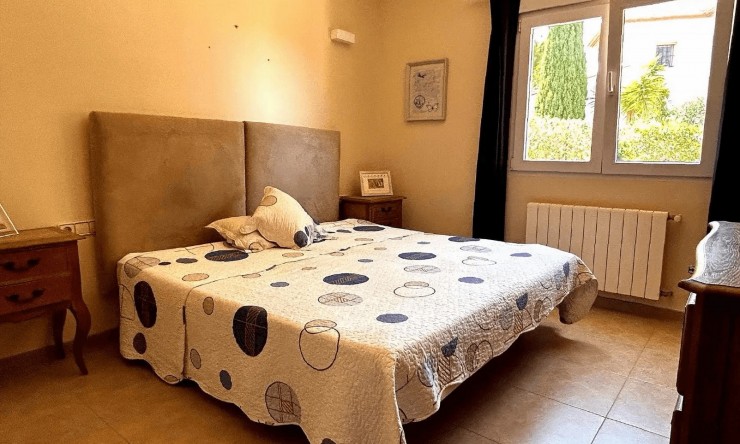 Revente - Villa -
Jávea - Granadella