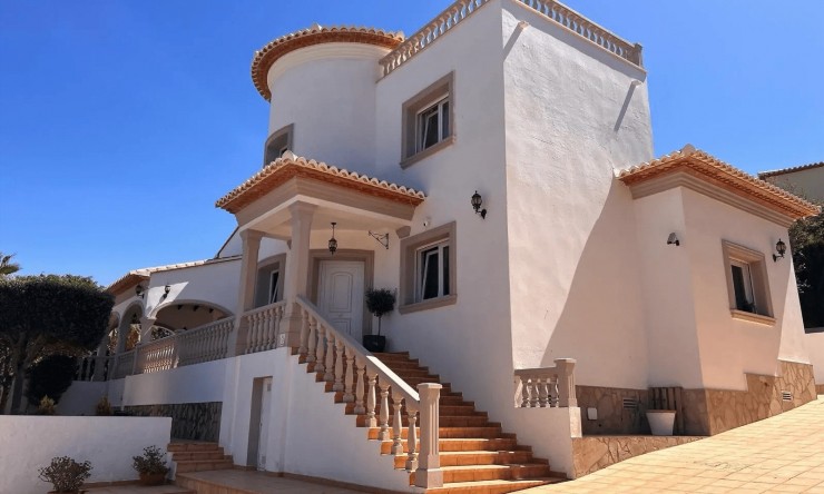 Revente - Villa -
Jávea - Granadella