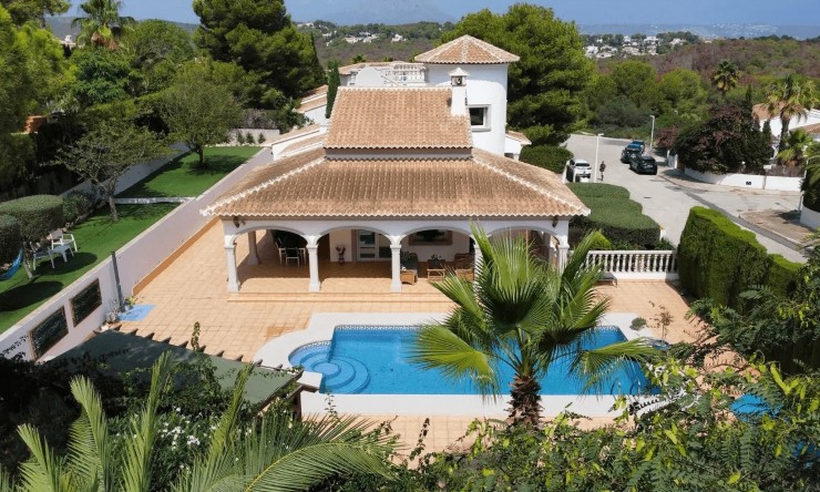 Revente - Villa -
Jávea - Granadella