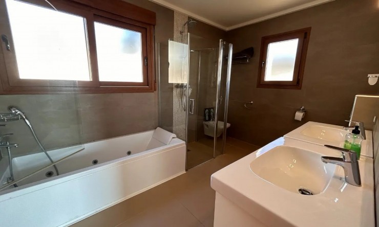 Herverkoop - Villa -
Jávea - Balcon al Mar