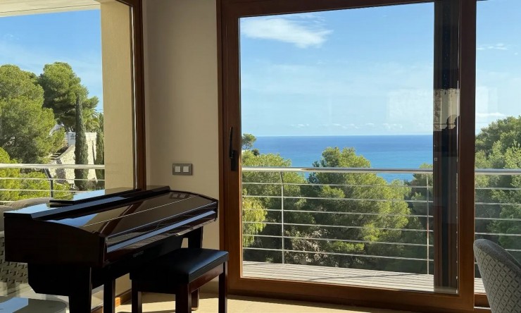 Herverkoop - Villa -
Jávea - Balcon al Mar