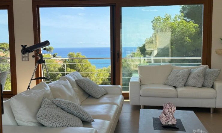 Herverkoop - Villa -
Jávea - Balcon al Mar